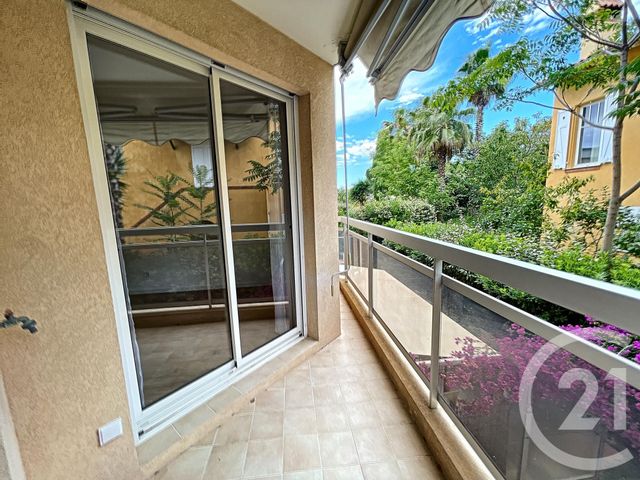 Afficher la photo en grand Appartement F4 à vendre - 4 pièces - 68.0 m2 - NICE - 06 - PROVENCE-ALPES-COTE-D-AZUR - Century 21 Cbs Immobilier