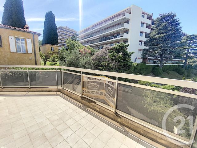 Afficher la photo en grand Appartement F4 à vendre - 4 pièces - 68.0 m2 - NICE - 06 - PROVENCE-ALPES-COTE-D-AZUR - Century 21 Cbs Immobilier