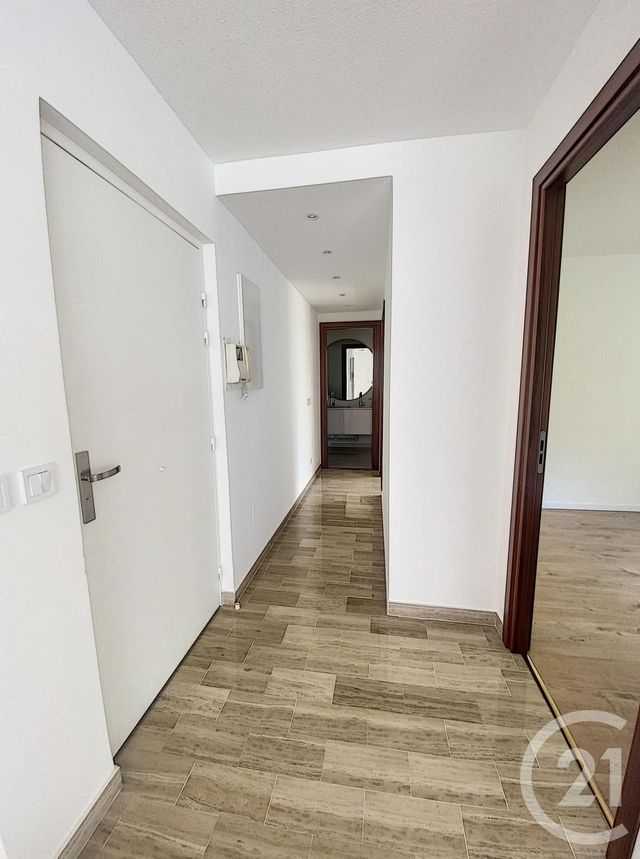 Afficher la photo en grand Appartement F4 à vendre - 4 pièces - 68.0 m2 - NICE - 06 - PROVENCE-ALPES-COTE-D-AZUR - Century 21 Cbs Immobilier