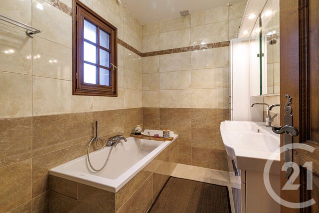 maison à vendre - 5 pièces - 163.4 m2 - NICE - 06 - PROVENCE-ALPES-COTE-D-AZUR - Century 21 Cbs Immobilier